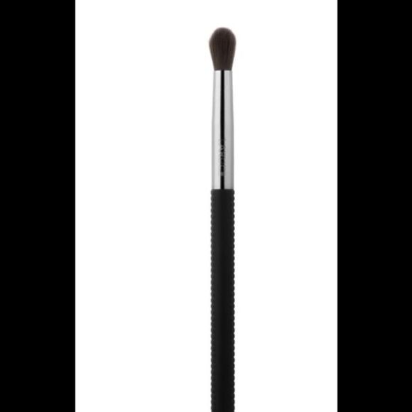 Laruce Beauty Tapered Blending Brush LR005 - Picture 2 of 6
